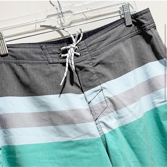 HANG TEN Men’s Board Shorts Gray Green Stripe Drawstring Hook & Loop Closure 32 - Picture 4 of 8